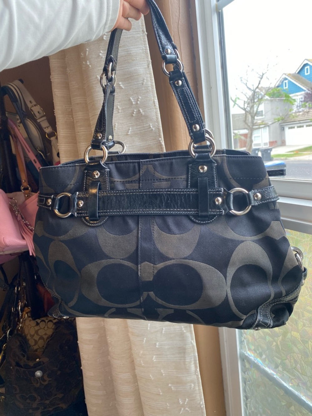 Coach Black Signature Shoulder Bag - Picture 2 of 8